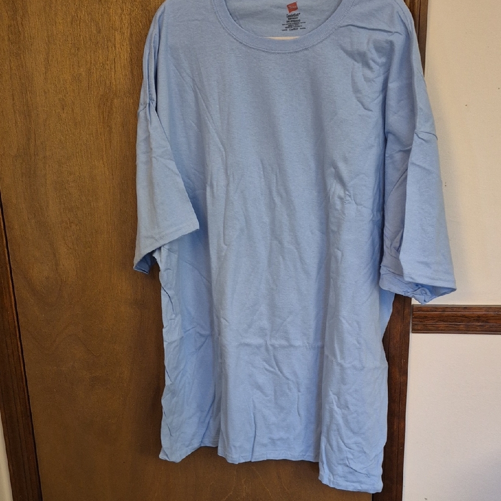 Hanes Men's Light Blue T-Shirt